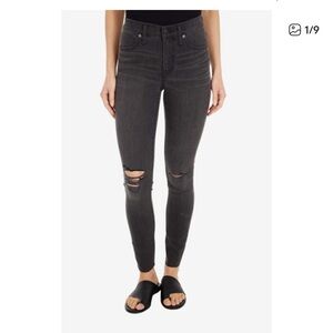 Madewell Black 9” Mid-Rise Distressed Skinny Jeans